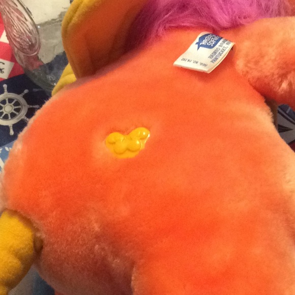 Vtg 1984 Hasbro Softies Bumblelion.  Stuff toy. - Picture 7 of 10